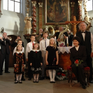 Veselka und Kinderchor Špalíček unter der Leitung von Prof. Hana Metelková